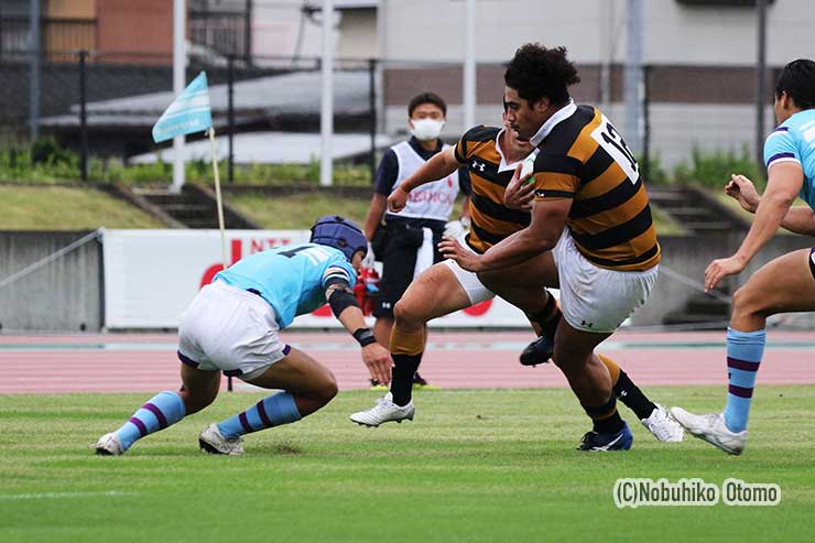 慶大CTBエノサに筑波大WTB大畑がタックル