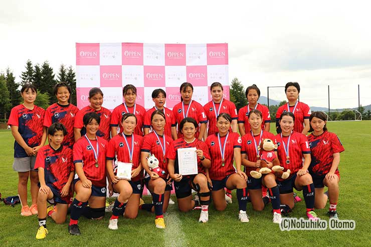 麗澤は3位決定戦で関東学院六浦Bを12-5で破りみごと3位で大会を終えた。